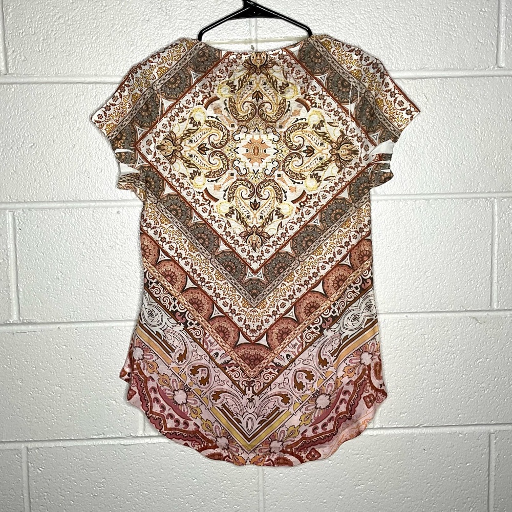 < World Unity Boho Multi-Patterned Short Sleeve Top > - Picture 4 of 4